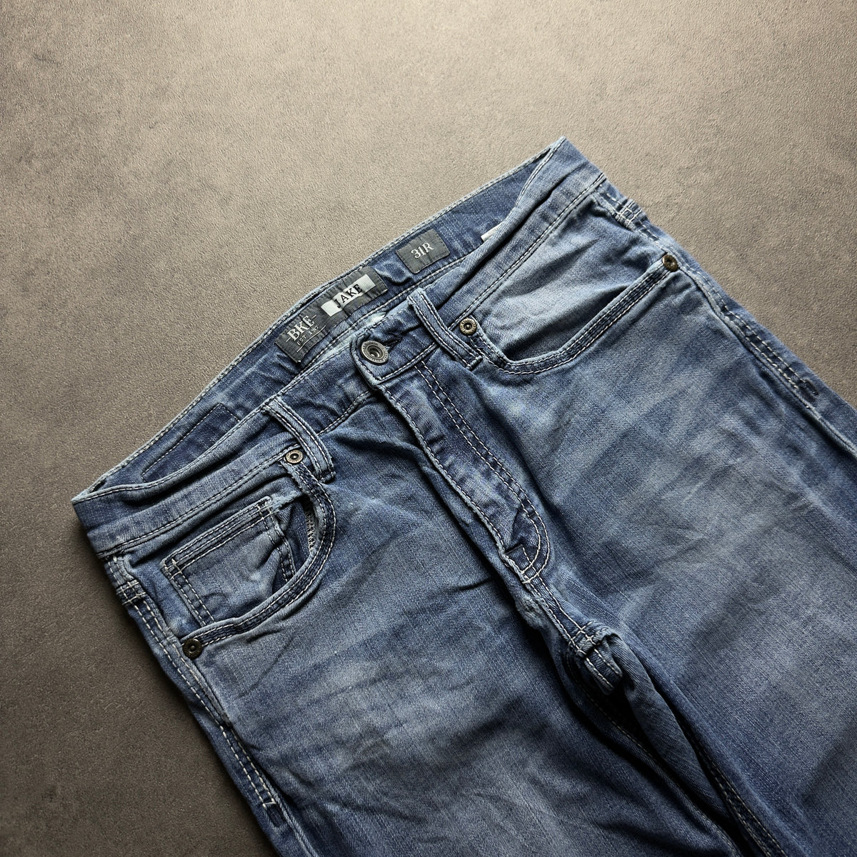 Y2K BASIC BOOTCUT JEANS (Größe M)